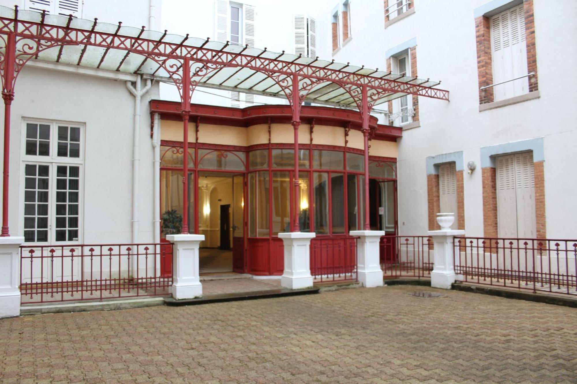 Apartment Proche Des Thermes *